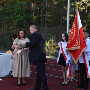 podziękowanie dla p. Wiktora Gellera za przygotowanie uczniów do konkursu