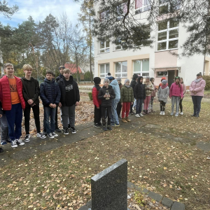 Uczniowie oddali hołd pomordowanym