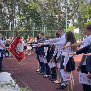 ślubowanie absolwentów SP 2