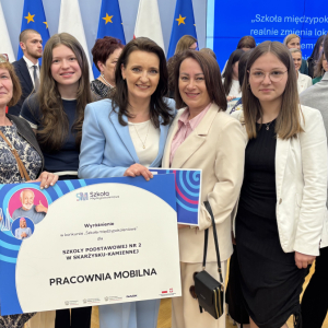 podczas Gali Finałowej z Panią Minister Polityki Senioralnej Marzeną Okłą-Drewnowicz