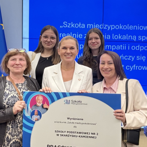 podczas Gali Finałowej z Panią Minister Edukacji  Narodowej Barbarą Nowacką