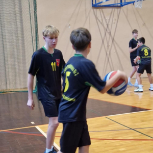 MISTRZOSTWA SKARŻYSKA-KAMIENNEJ W KOSZYKÓWCE 3x3 CHŁOPCÓW 