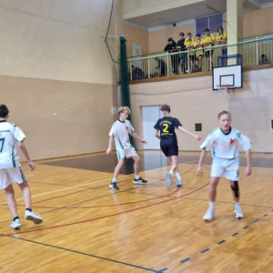 MISTRZOSTWA SKARŻYSKA-KAMIENNEJ W KOSZYKÓWCE 3x3 CHŁOPCÓW 