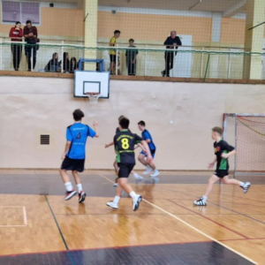 MISTRZOSTWA SKARŻYSKA-KAMIENNEJ W KOSZYKÓWCE 3x3 CHŁOPCÓW 