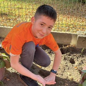 Wolontariusze z SP2 wraz z opiekunami włączyli się w akcję „Pola Nadziei”. 