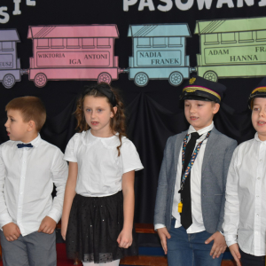 uroczystość pasowania na ucznia klasy pierwszej