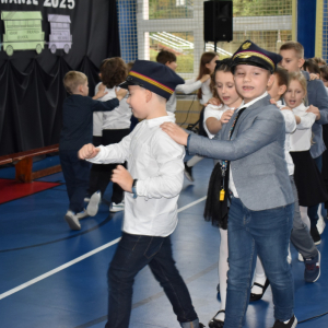 uroczystość pasowania na ucznia klasy pierwszej