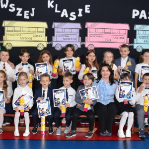 uroczystość pasowania na ucznia klasy pierwszej