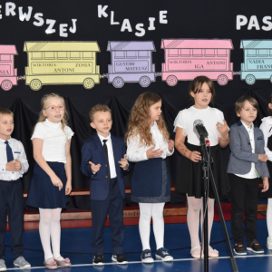 uroczystość pasowania na ucznia klasy pierwszej