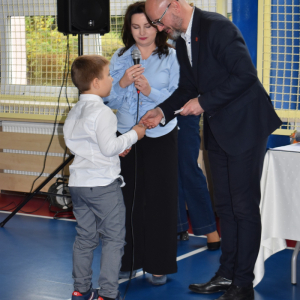 uroczystość pasowania na ucznia klasy pierwszej