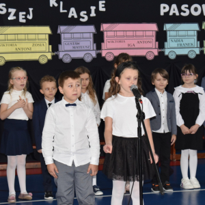 uroczystość pasowania na ucznia klasy pierwszej