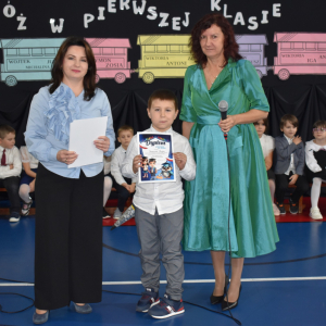 uroczystość pasowania na ucznia klasy pierwszej