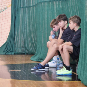 brąz dla chłopców