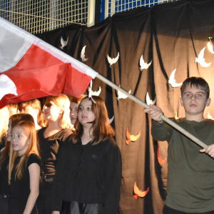 Wieczornica z okazji 107. rocznicy odzyskania przez Polskę Niepodległości