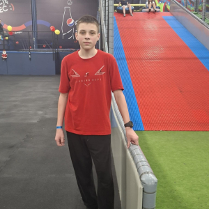 Mikołajkowy wyjazd do parku trampolin