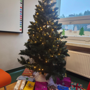 IDĄ ŚWIĘTA – TRADYCJE, KTÓRE ŁĄCZĄ POKOLENIA 