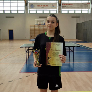DZIEWCZĘTA z ,,DWÓJKI MISTRZYNIAMI Skarżyska- Kamiennej  w Tenisie Stołowym !!!