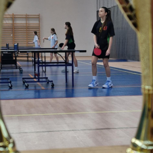 DZIEWCZĘTA z ,,DWÓJKI MISTRZYNIAMI Skarżyska- Kamiennej  w Tenisie Stołowym !!!