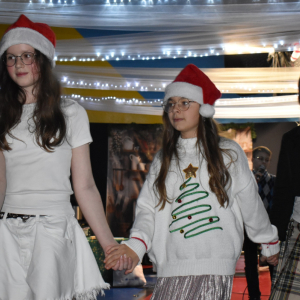 musical  „Święta u Elfów” z Reniferowej 13