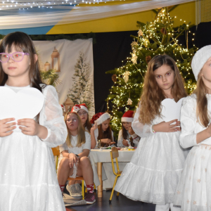 musical  „Święta u Elfów” z Reniferowej 13