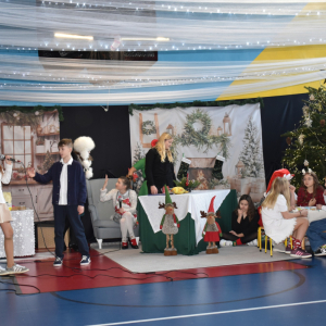 musical  „Święta u Elfów” z Reniferowej 13