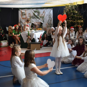 musical  „Święta u Elfów” z Reniferowej 13