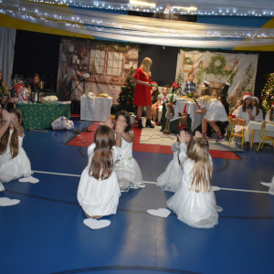 musical  „Święta u Elfów” z Reniferowej 13