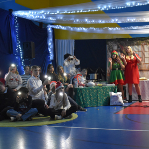musical  „Święta u Elfów” z Reniferowej 13