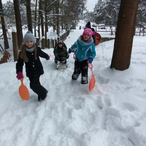  ZIMOWA BAJKA NA SZKOLNYM PODWÓRKU