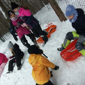  ZIMOWA BAJKA NA SZKOLNYM PODWÓRKU