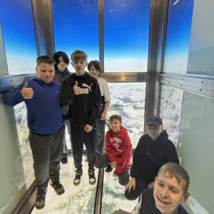 Edukacyjna wycieczka klas 6 - 7 