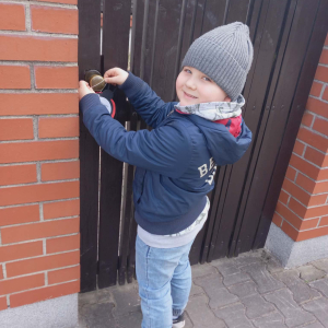 Przedszkolaki witają wiosnę