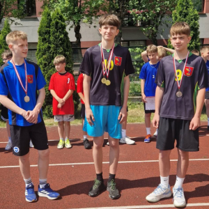 ,,DWÓJKA MISTRZEM   CZWÓRBOJU  LEKKOATLETYCZNEGO